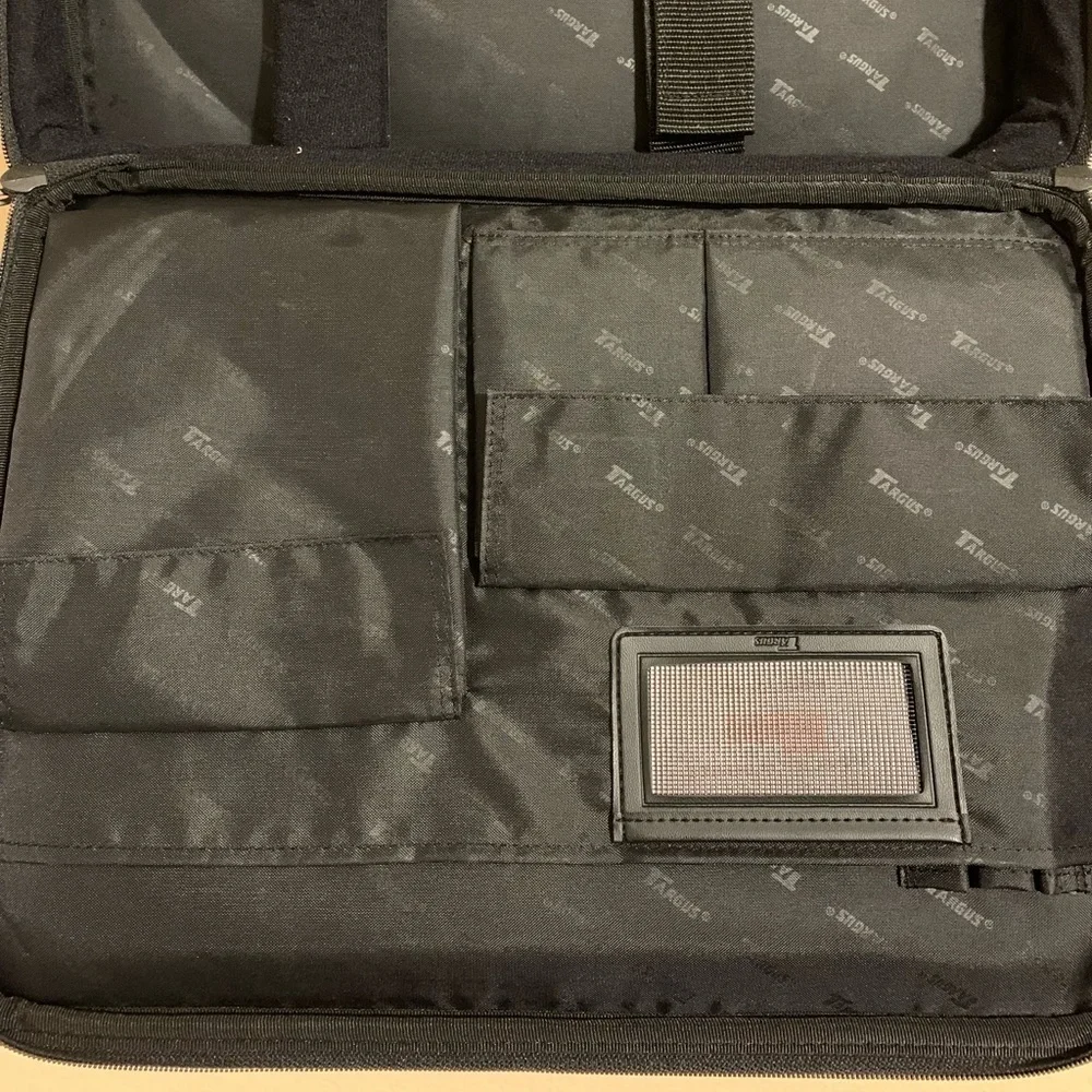 Targus • Black Classic Briefcase Messenger Carry Case Laptop Bag